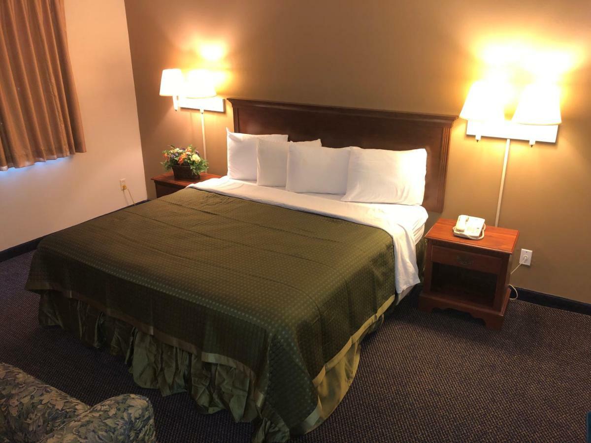 Econo Lodge Lake Mills Eksteriør bilde